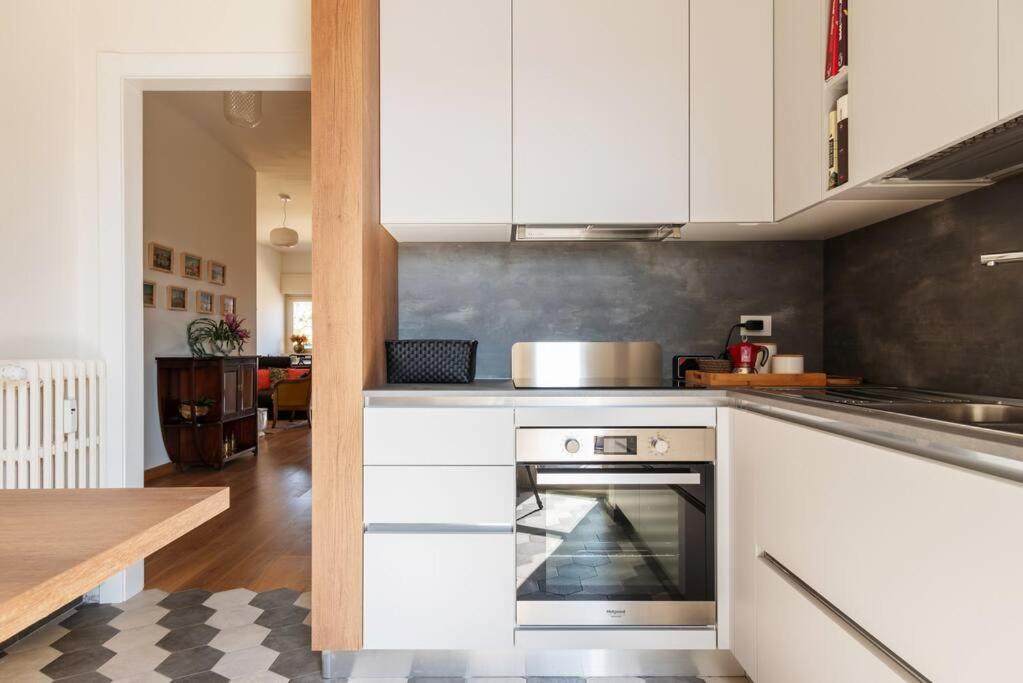 Elegante Bilocale San Calocero Apartment Милано Екстериор снимка