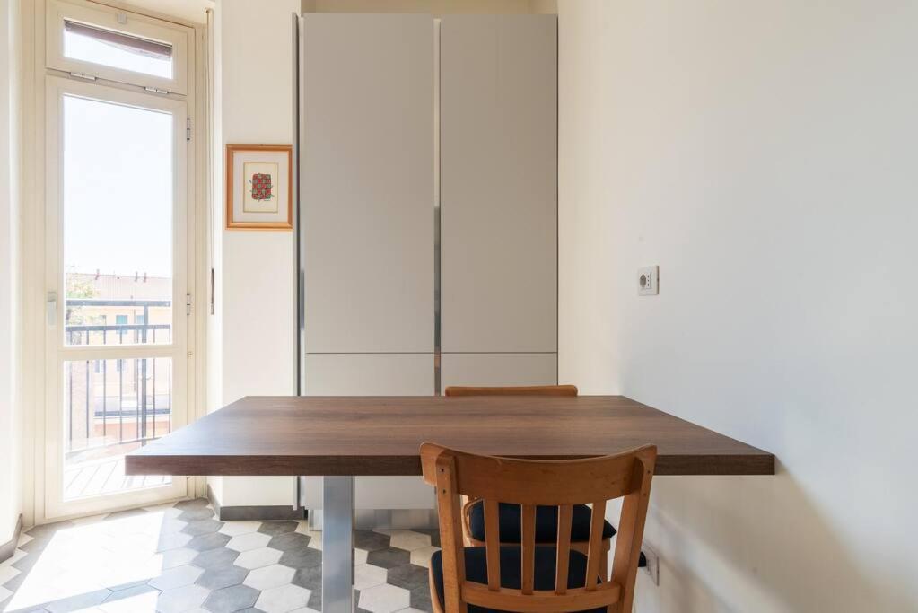 Elegante Bilocale San Calocero Apartment Милано Екстериор снимка